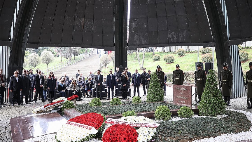 Turgut Özal vefatının 30. yılında kabri başında anıldı
