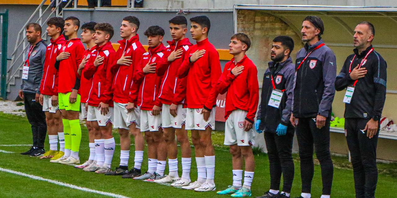 Samsunspor U17 Takımı Türkiye ikincisi oldu