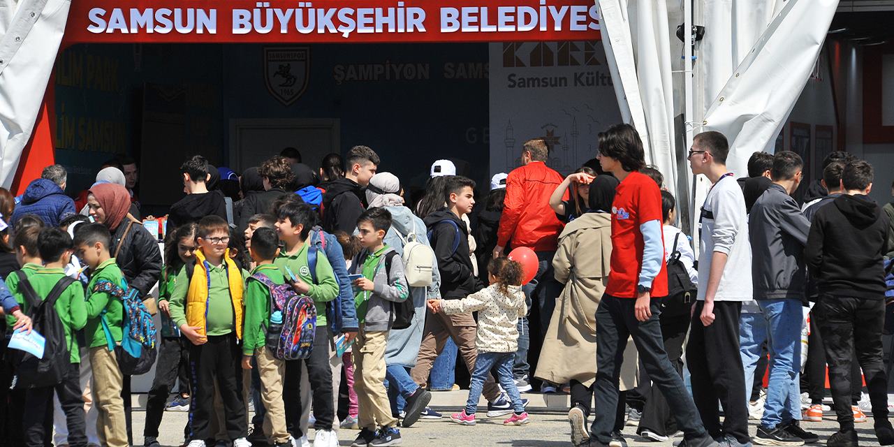 Büyükşehir standı ilgi gördü