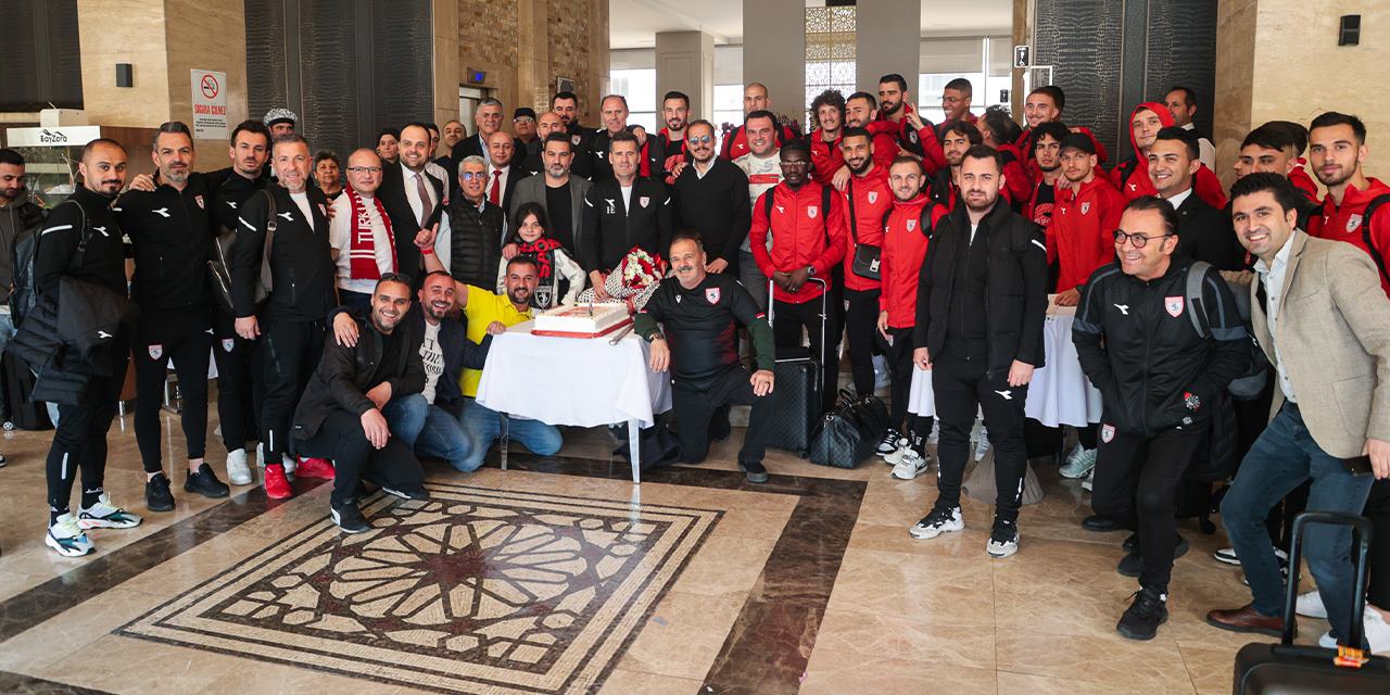 Samsunspor'a coşkulu karşılama