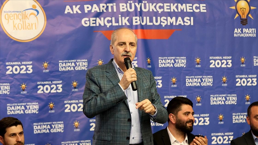 Zor olan insanı inşa etmektir