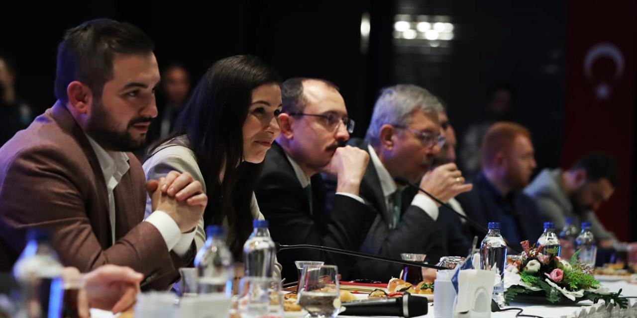 AK Parti Gençlik Kolları, davamızın sigortalarından bir tanesidir