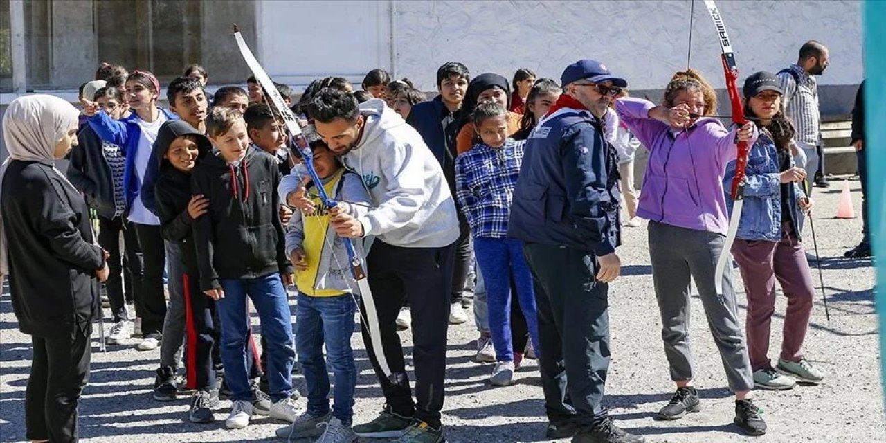 Kırsaldaki çocuklar sporla buluşuyor