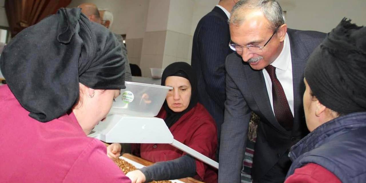 Kadınlar için politika ve uygulamaları geliştireceğiz