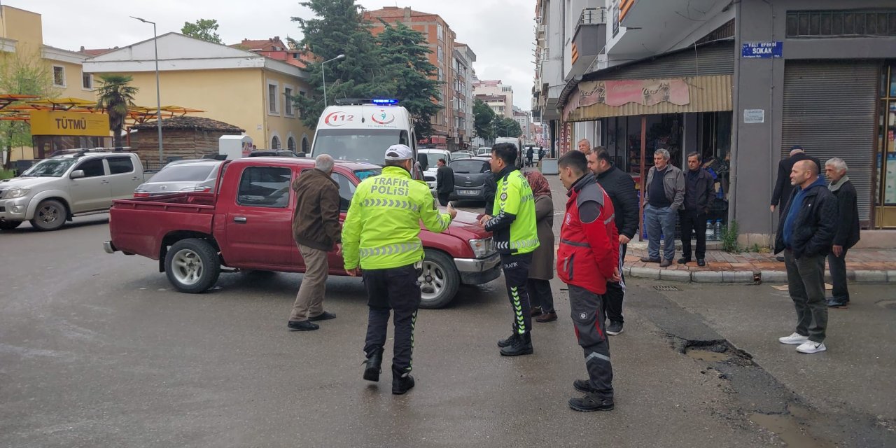 Elektrikli motosiklet sürücüsü yaralandı