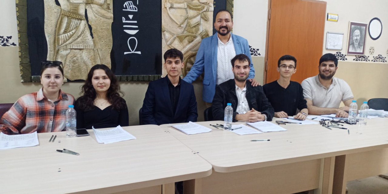 Depremde bir araya gelen mezun öğrenciler dernek kurdu
