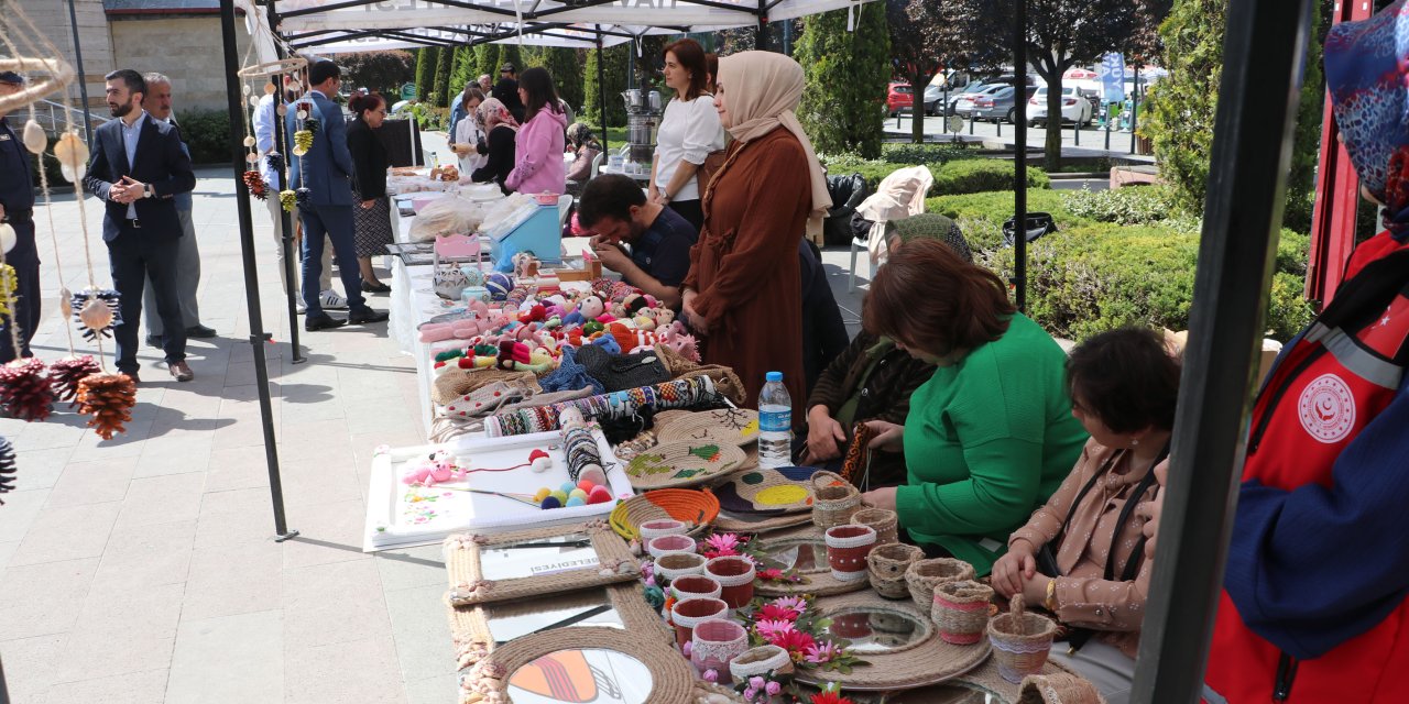 Engelliler Haftası kapsamında kermes düzenlendi