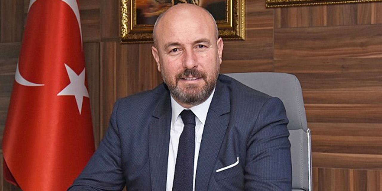 Türk gençliğine bayram olarak armağan etmiştir