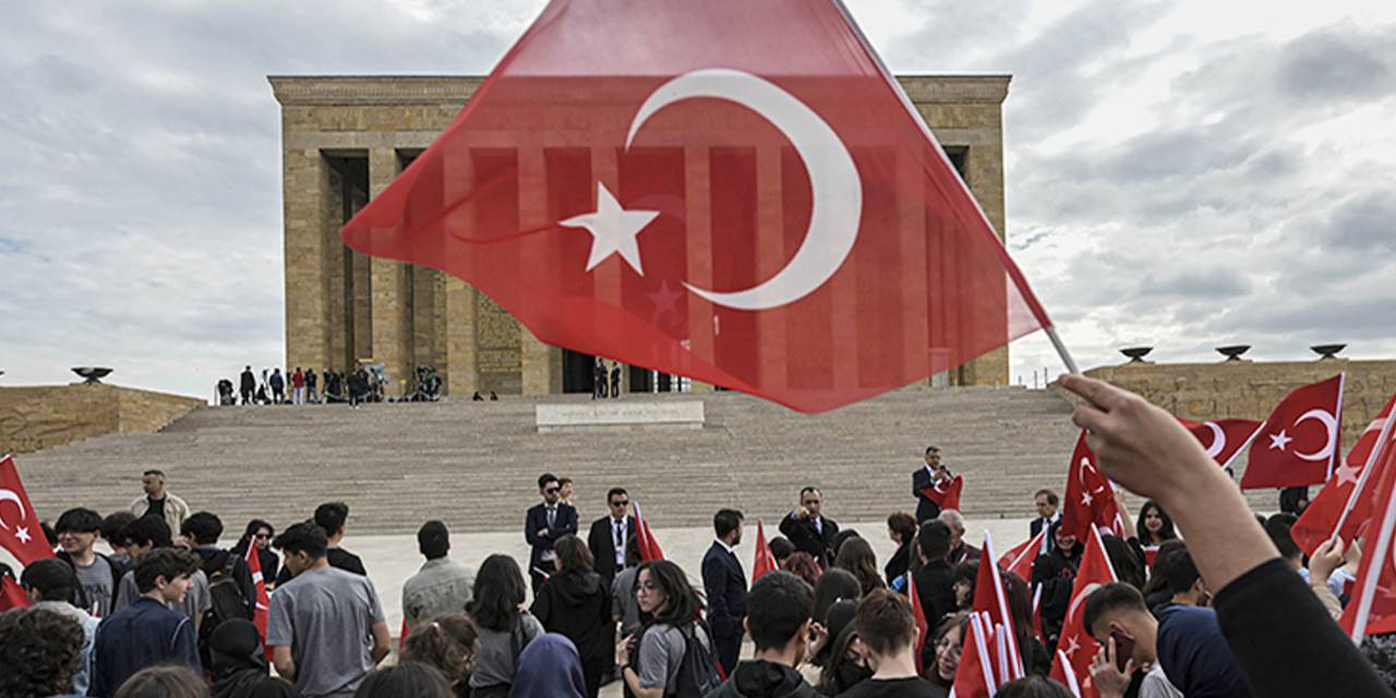 Tüm yurtta coşkuyla kutlanıyor