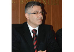 Çanak, muhalefete yüklendi
