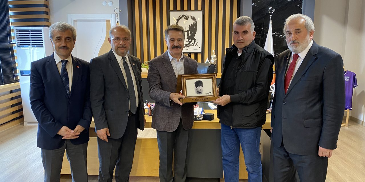 "Doğu Türkistan’daki zulmü dünya duysun"
