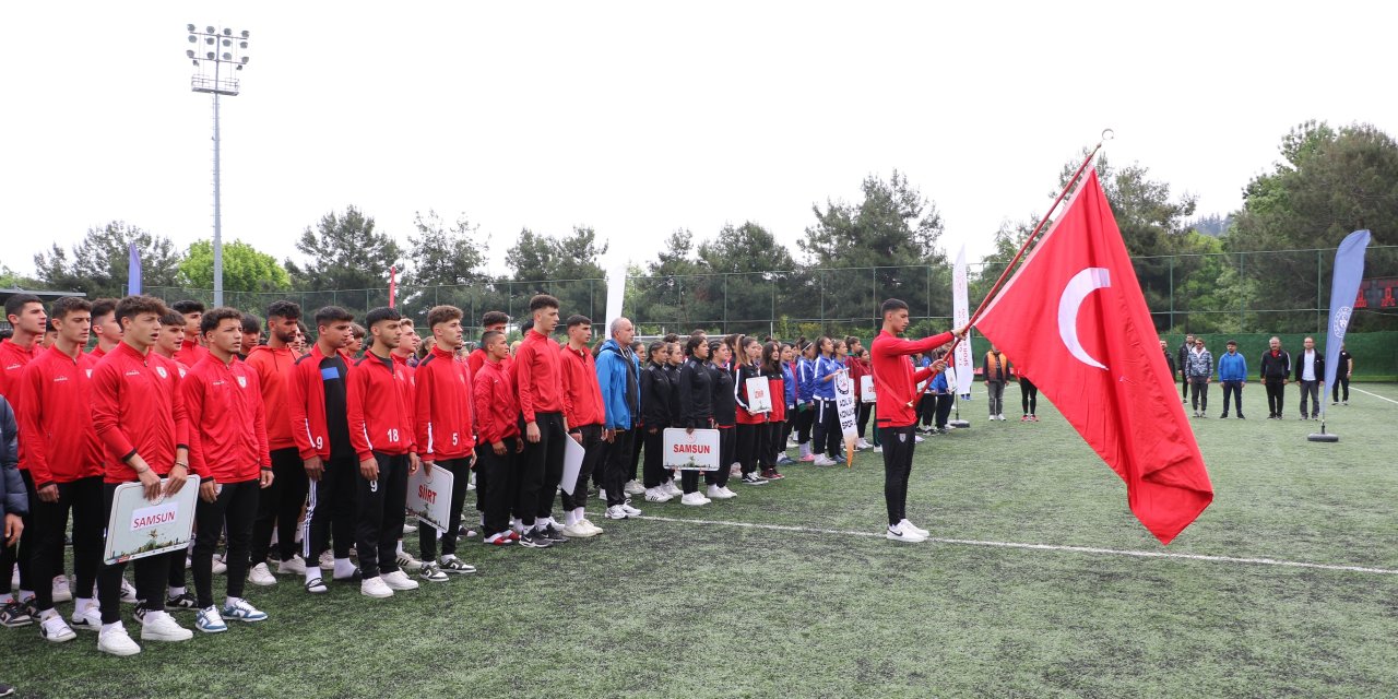 Gençler Futbol Türkiye Finalleri Samsun'da başladı