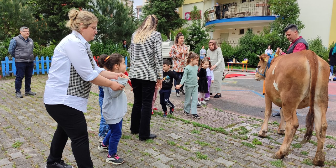 Süt içme alışkanlığı kazandırmak için etkinlik düzenlendi