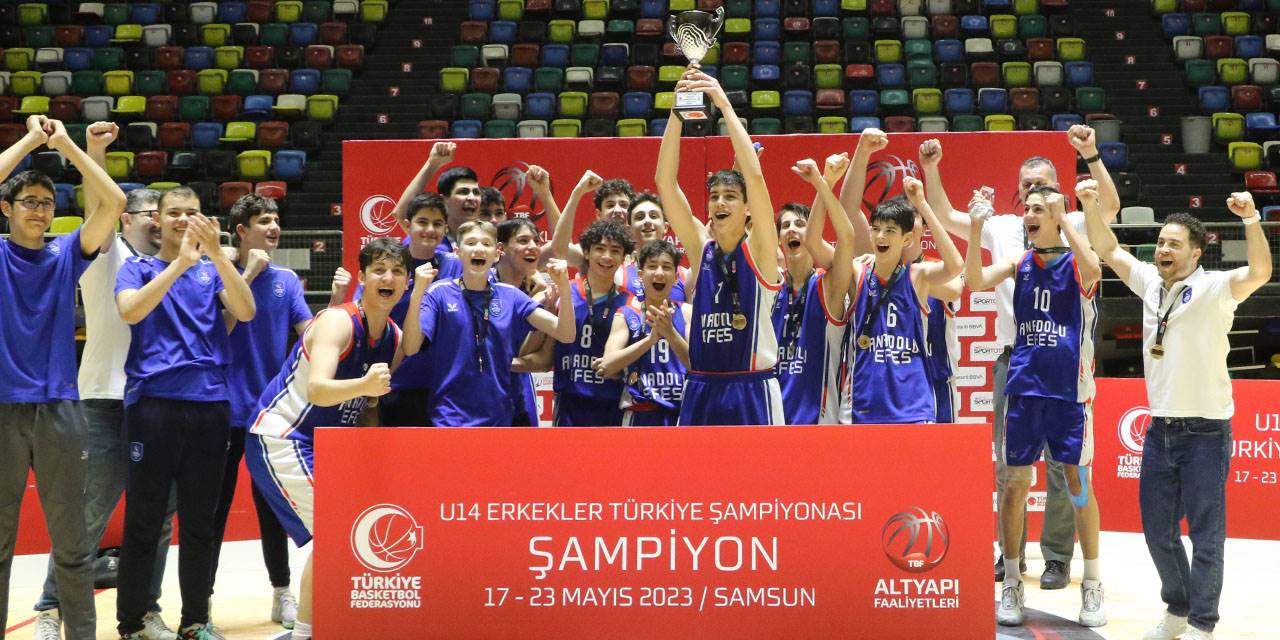 Şampiyon Anadolu Efes oldu