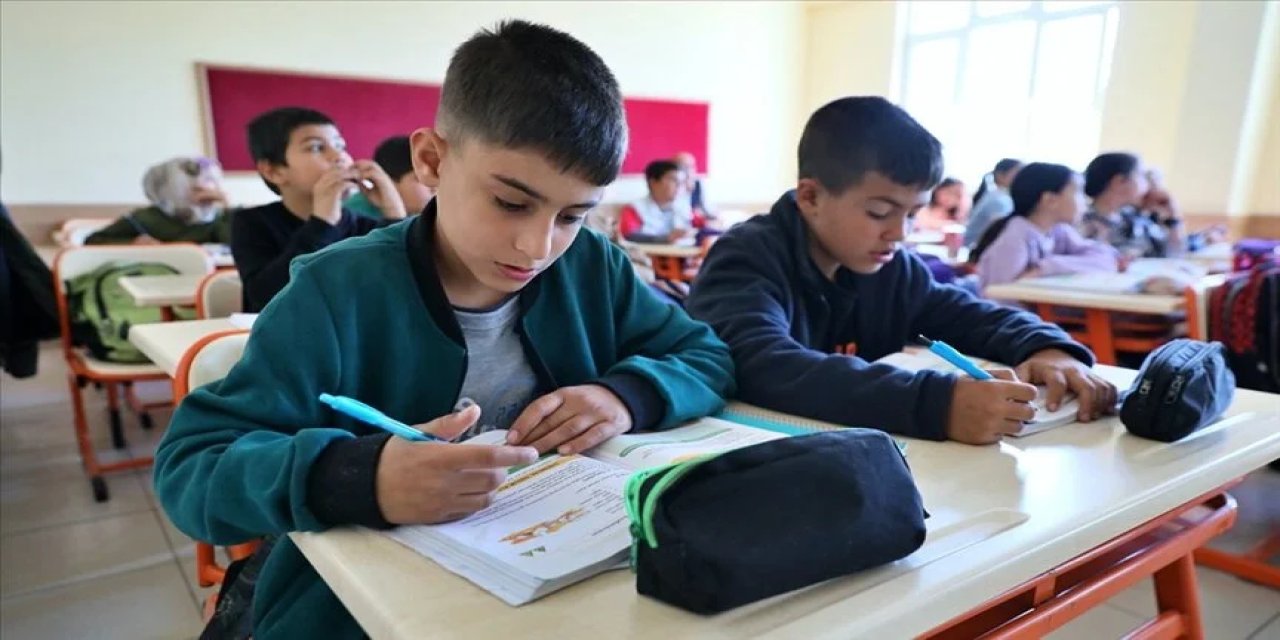 Öğrencilerden 94 bin 12'si okuluna döndü