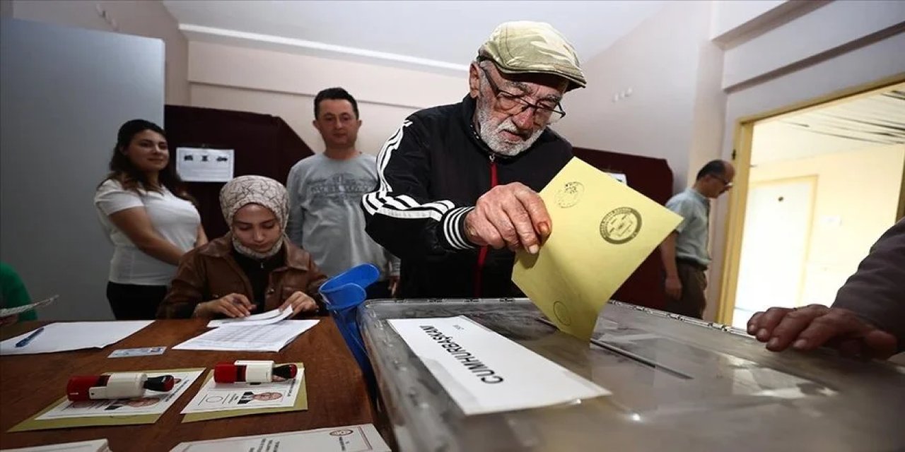 Huzurevi sakinleri için sandık kuruldu