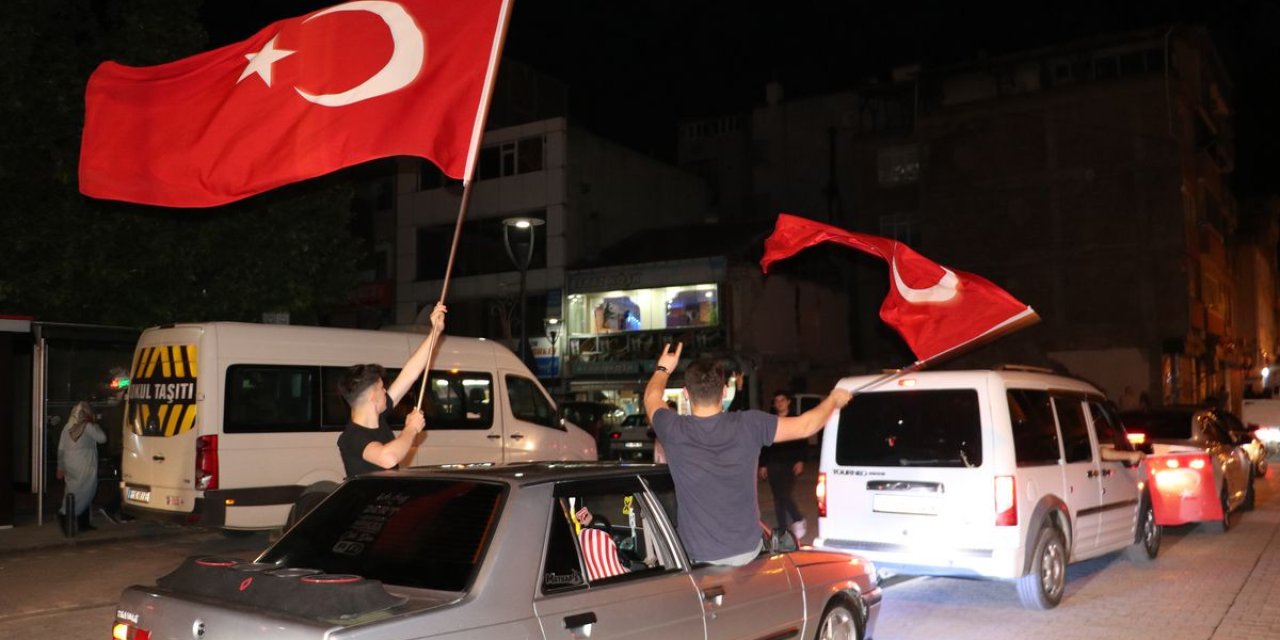 Havza’da kutlamanın adresi Mehmetçik Meydanı