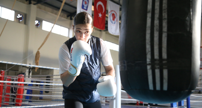 Buse Naz, olimpiyat için yumruk sallayacak