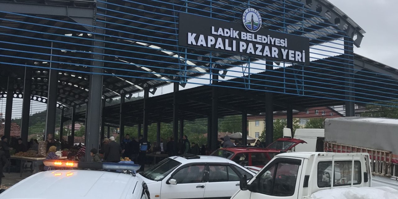 Kapalı pazar yeri hizmete açıldı