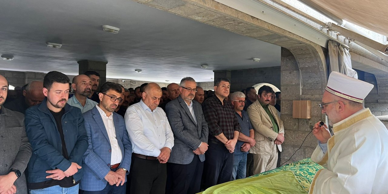 Başkan Gayretli’nin acı günü