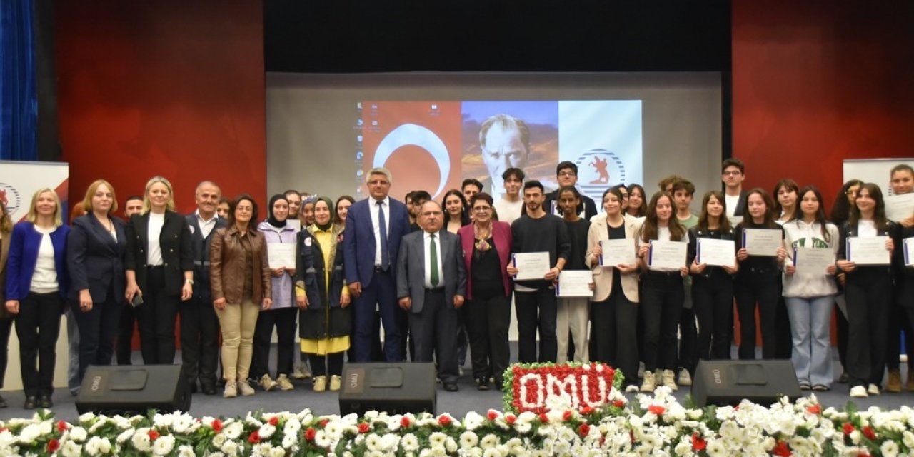 Çevre İçin Fikirler Yarışıyor yarışmasında ödül töreni