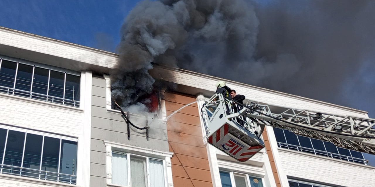 Çıkan yangında maddi hasar oluştu