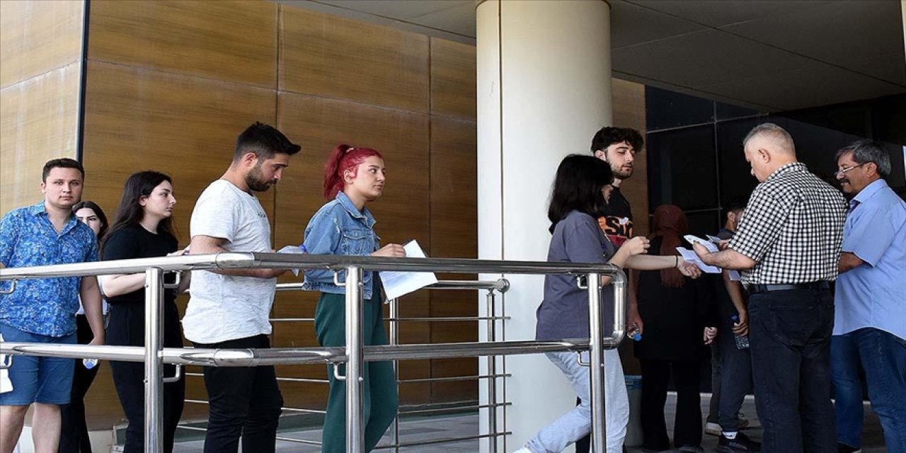 YKS'de ikinci oturum başladı