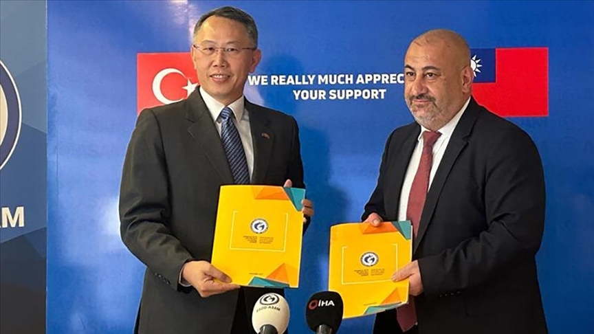 Depremzede öğrencilere eğitim desteği