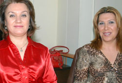 Polis eşleri yemekte bir araya geldi