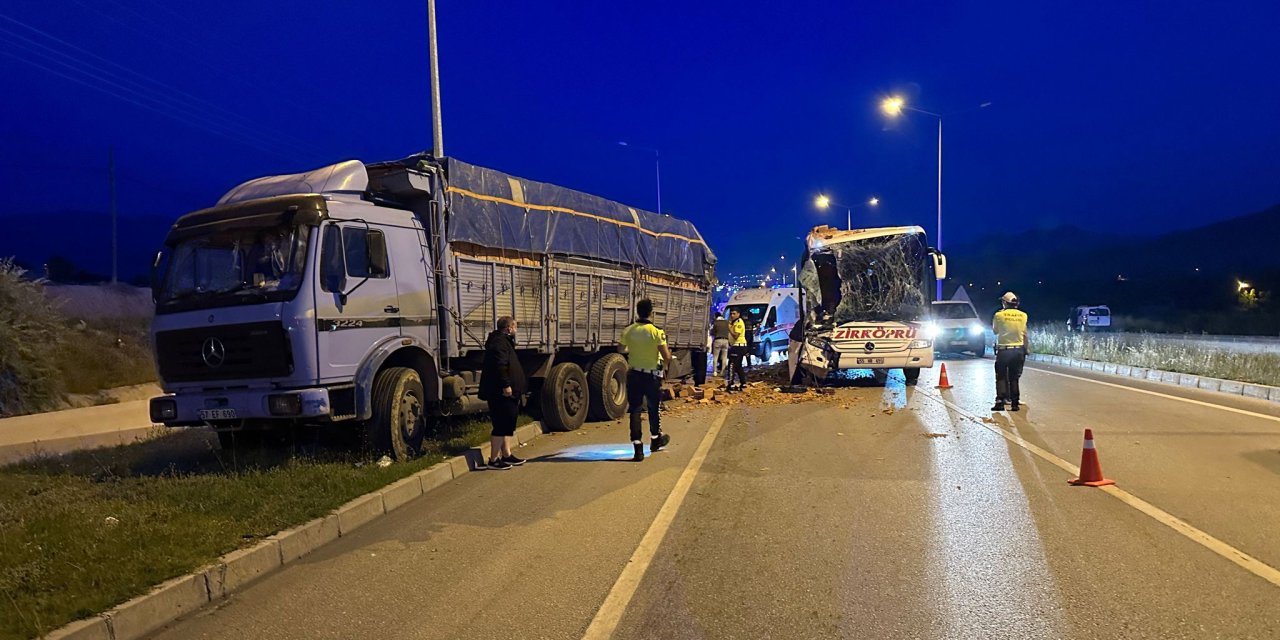 Samsun yolunda feci kaza