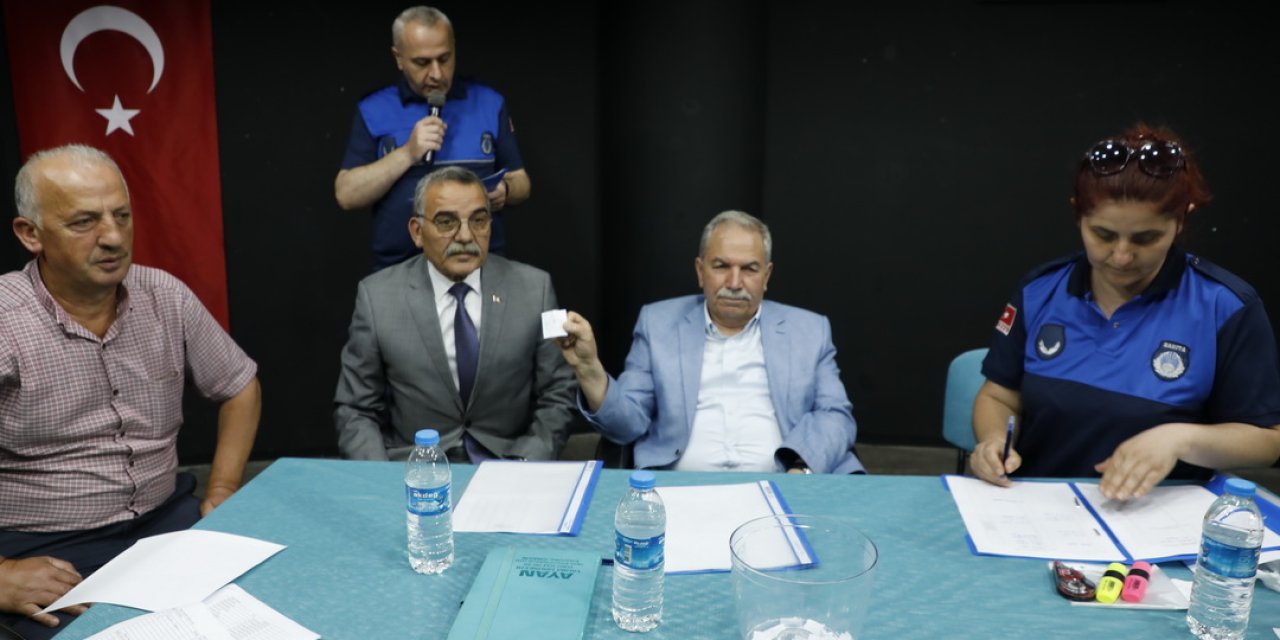 Pazarcı esnafının yeri kura ile belirlendi