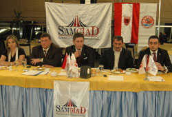 Şeytan taşlıyoruz