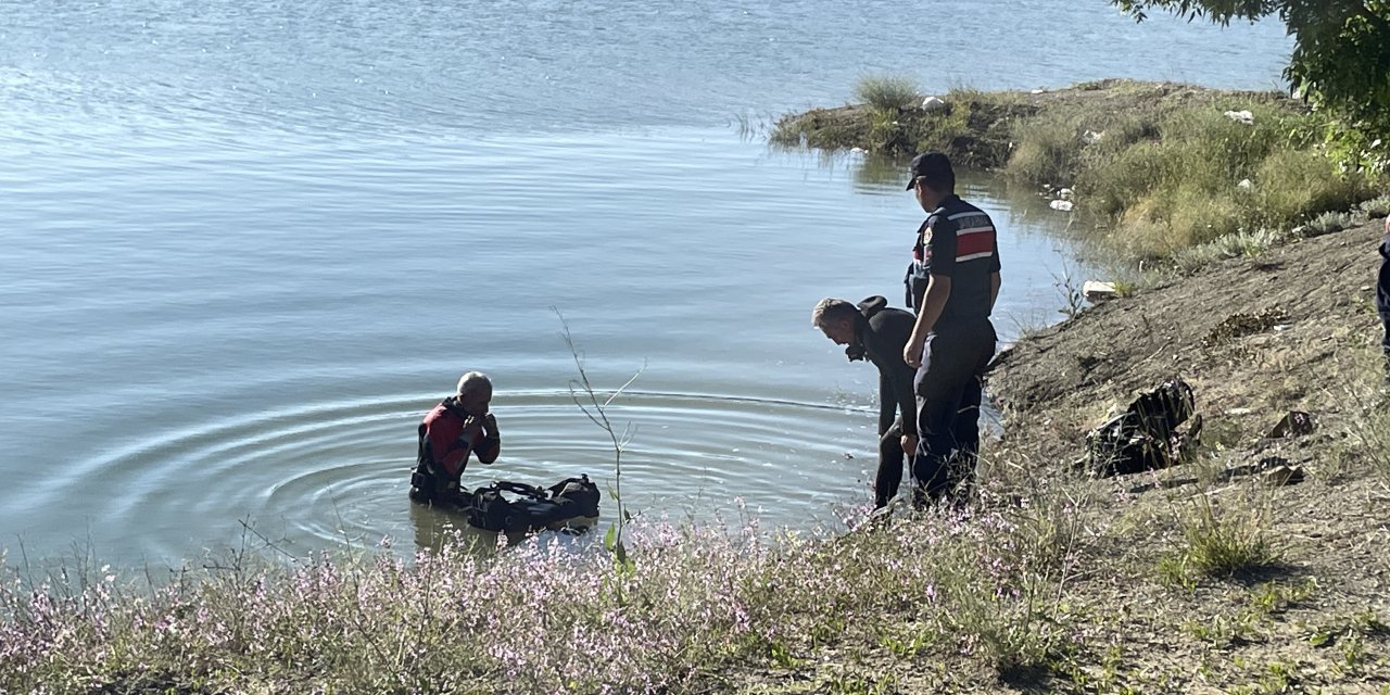 Baraj gölüne giren kişi hayatını kaybetti