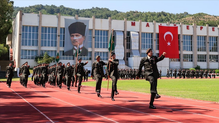 MSÜ'den 20 binden fazla öğrenci mezun oldu