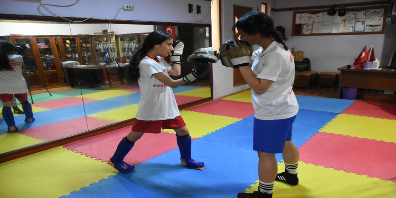 Depremzede sporcu zirveye çıkmak istiyor