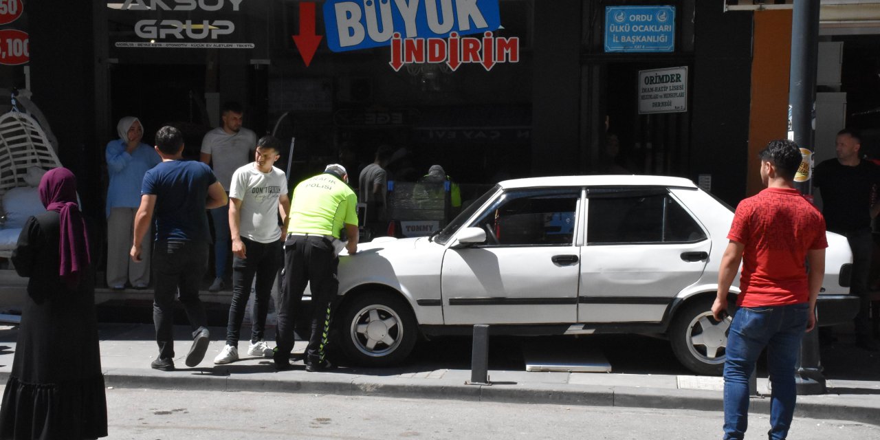 Trafik kazasında 2 kişi yaralandı