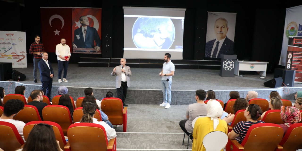 Bilgi ve tecrübelerini gençlere aktardı