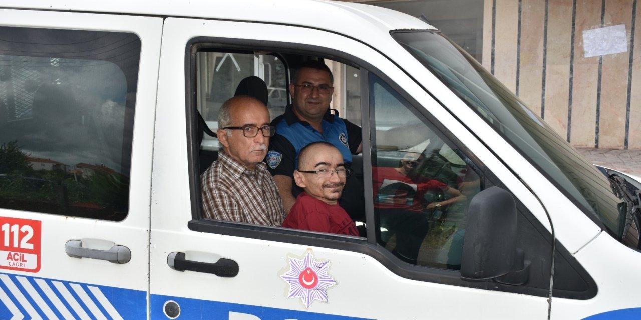 Polis aracına binme hayali gerçekleşti