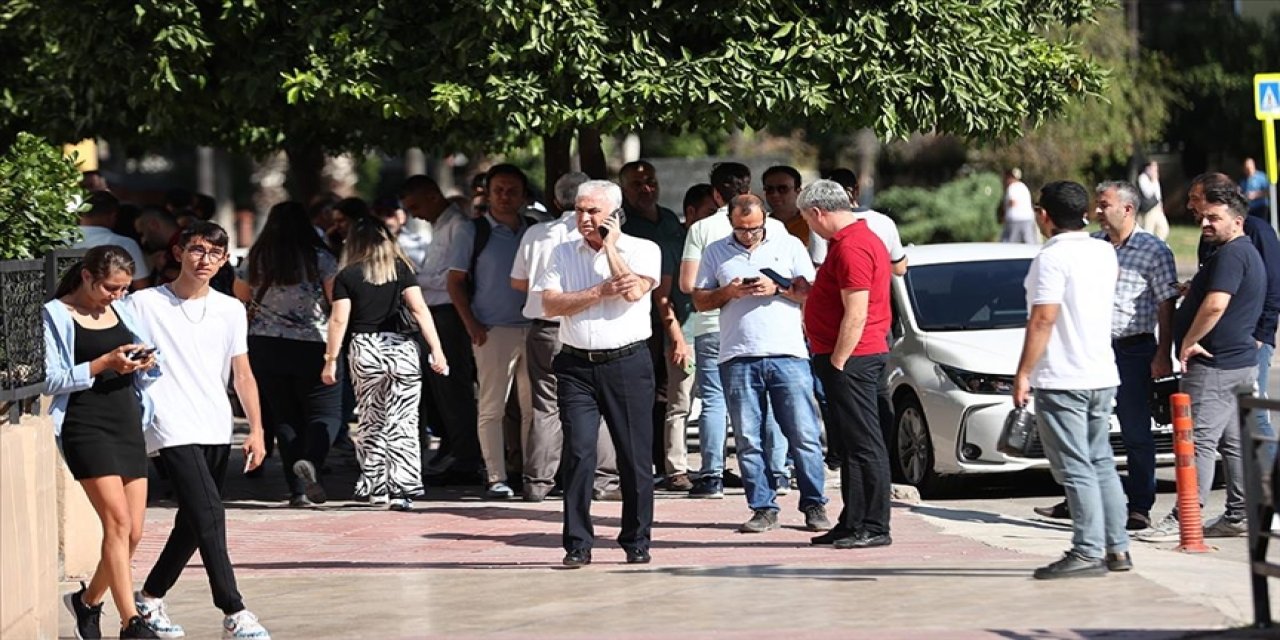 5,5 ve 4,4 büyüklüğünde depremler meydana geldi