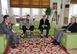 Mecralarına çekilmeliler