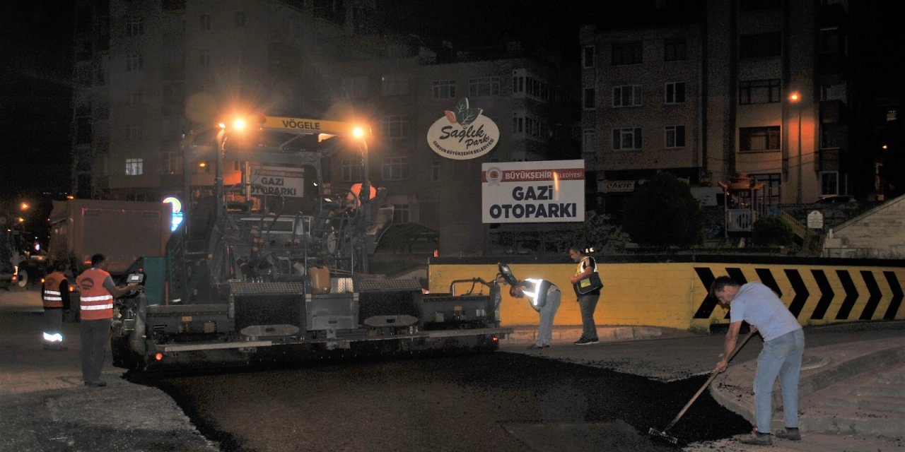 Çalışmalar gece saatlerinde yapılıyor