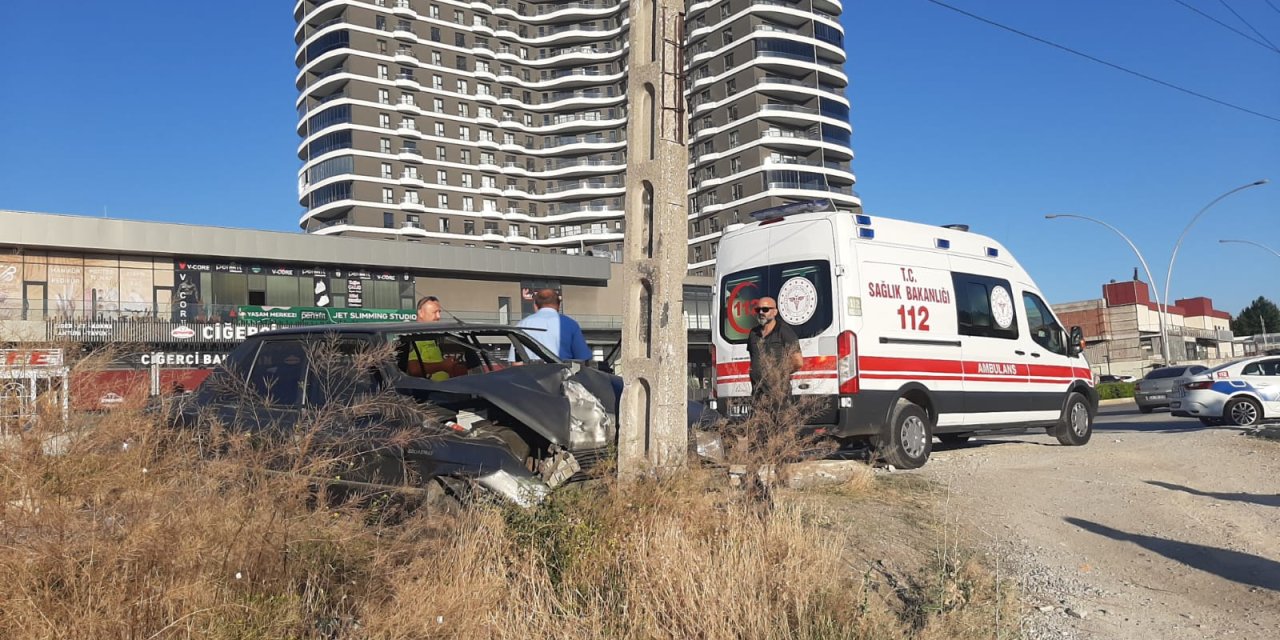 Kaza yapan kızını gören anne fenalık geçirdi