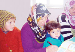 Çocuklarıyla  kursu gitti