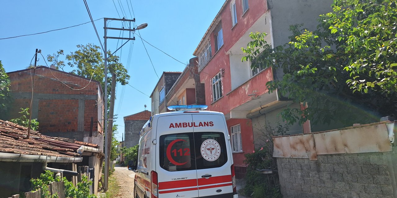 Bir kişi evinde ölü bulundu