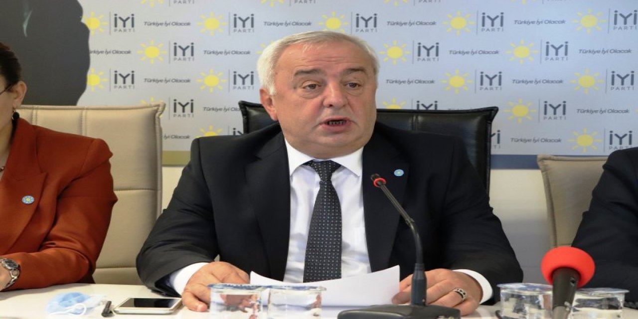 "Partimiz Meclis Üyeleri belediye başkanının onay memuru değildir"