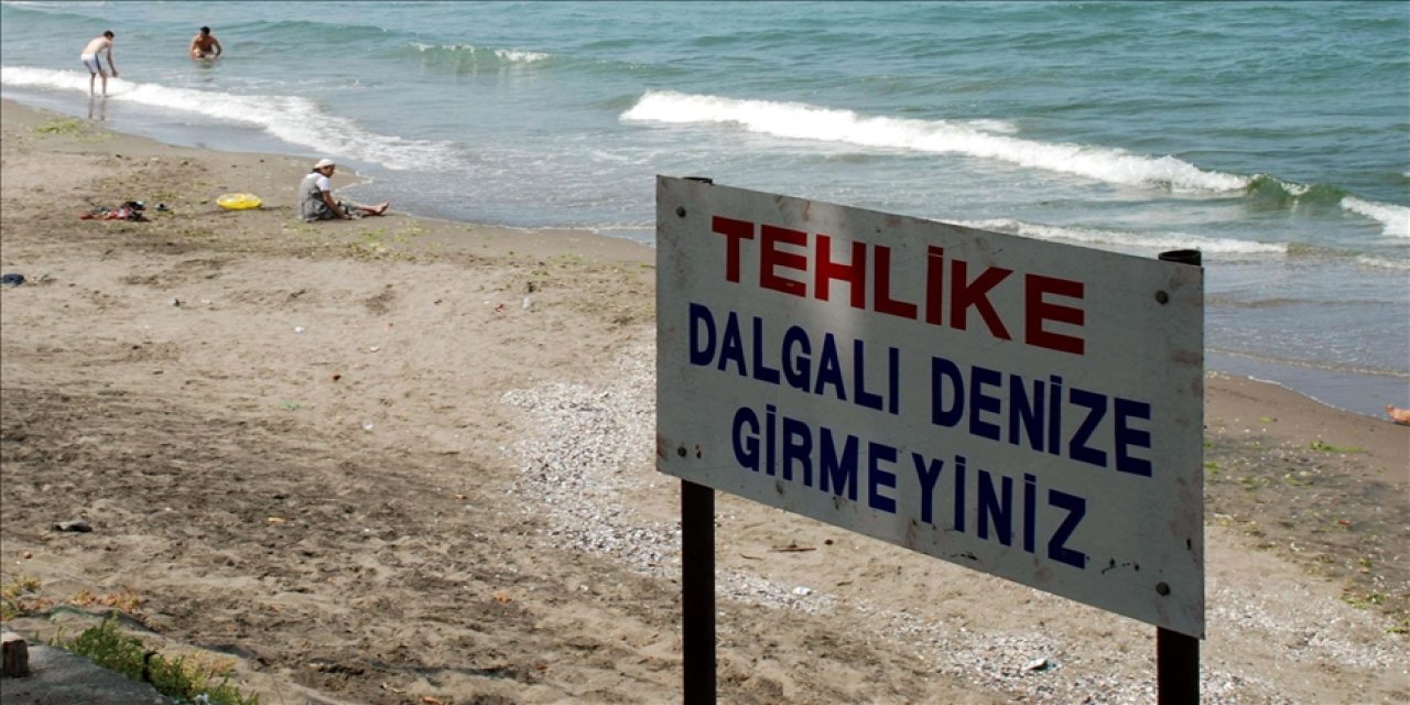 "3 gün boyunca dalgalı denize girmeyin" uyarısı