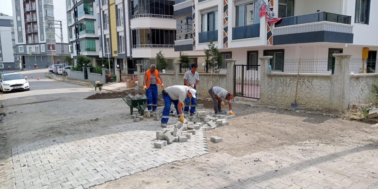 Atakum'da yol çalışmaları devam ediyor
