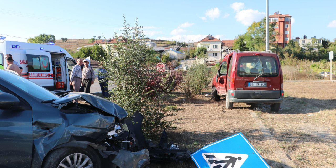 Trafik kazasında  3 kişi yaralandı