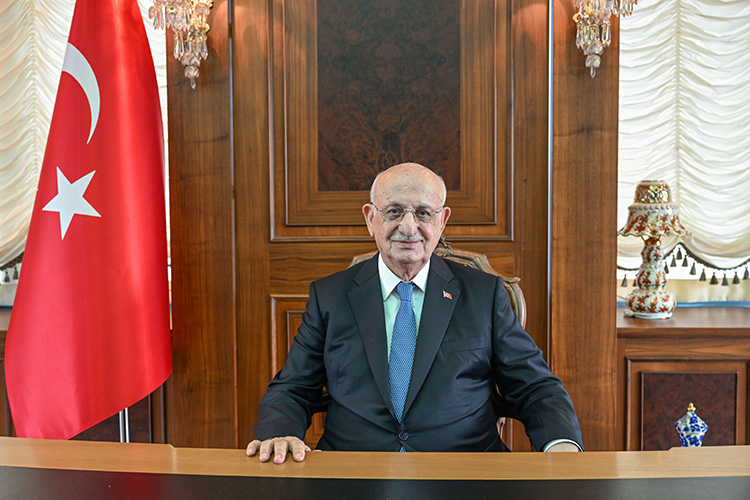 "Onarım değil yeni anayasa" önerisi