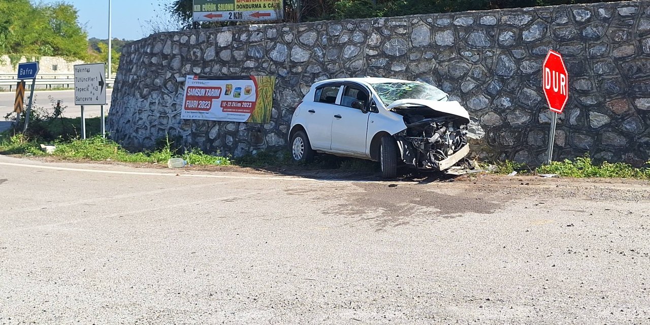 Trafik kazasında 3 kişi yaralandı